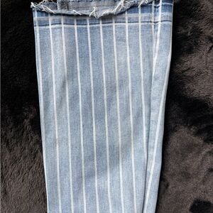 Rock and roll denim 
High rise trouser